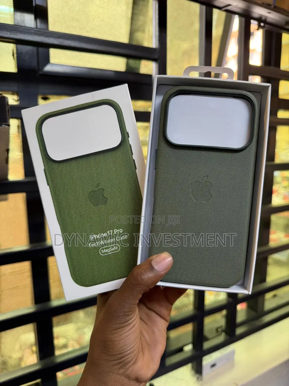 Apple iPhone 17 Pro Techwoven Case/Cover With Magsafe