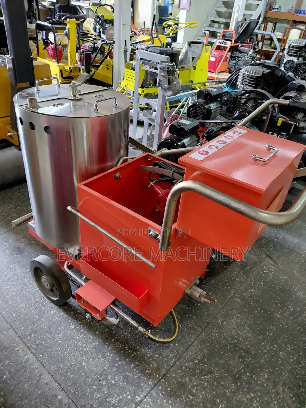 Thermoplastic Road Marking Machine Heavy Duty.