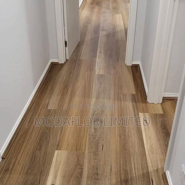 Affordable Laminate Floor Boards – All Shades in Stock