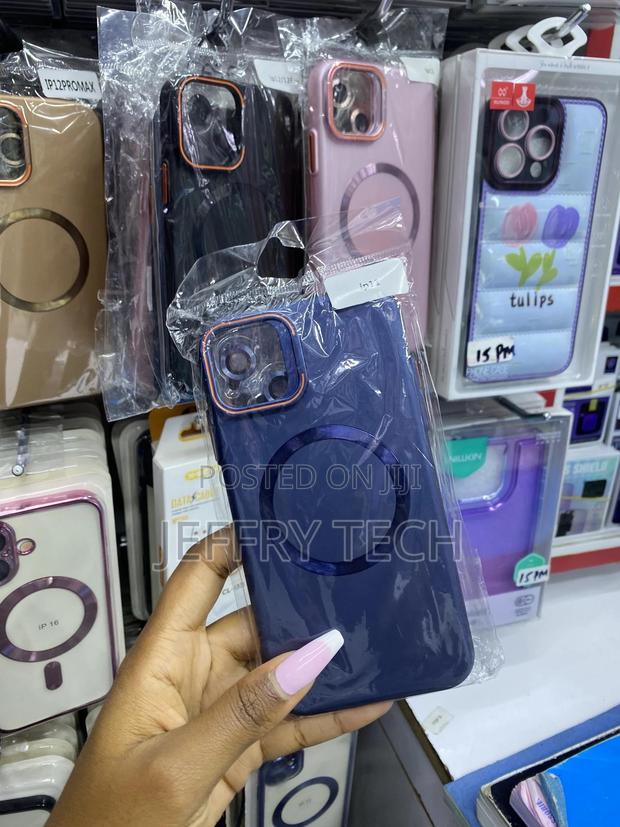 Womka Strong Magnetic for iPhone 11case With Lense Protector and Stand - thumbnail 3