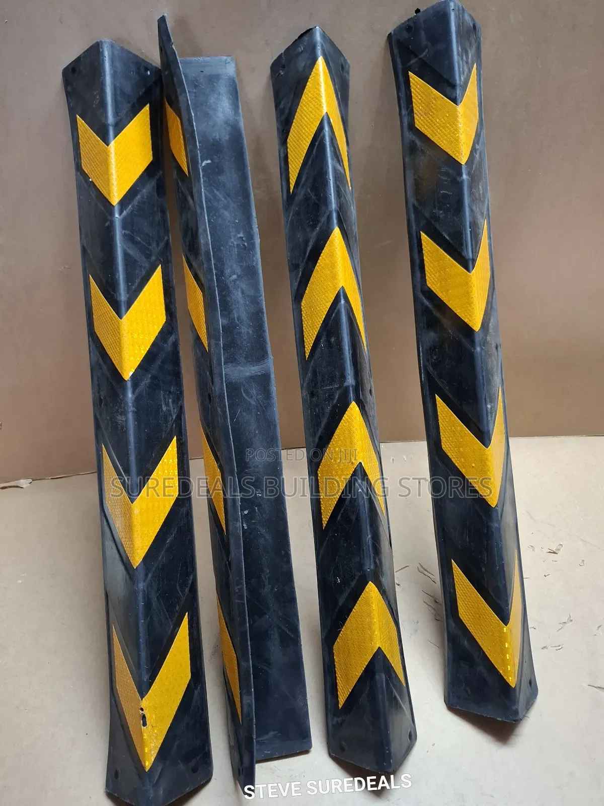 Rubber Corner Guard - Height 800mm, Sides 100cm X 10cm,Thickness: 10mm