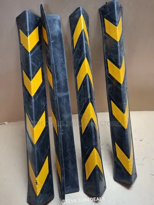 Rubber Corner Guard - Height 800mm, Sides 100cm X 10cm,Thickness: 10mm