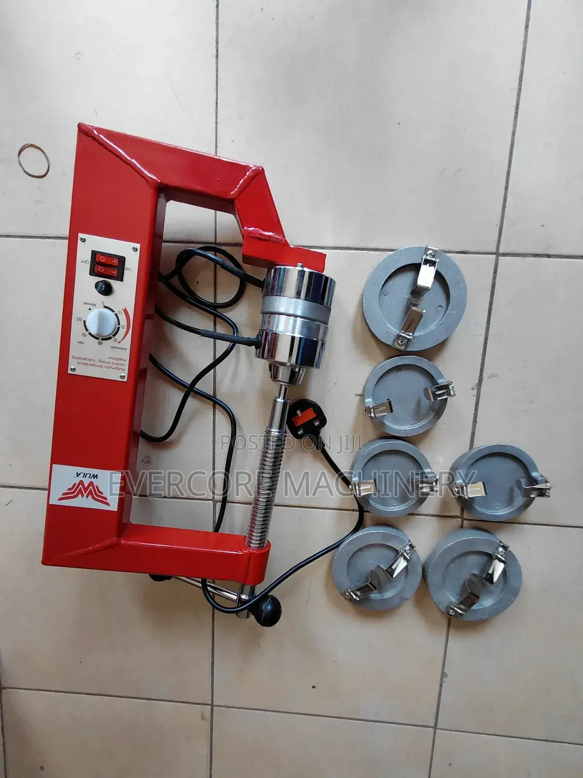 Commercial New Model Medium Tyre Vulcanizing Machine With Accessories