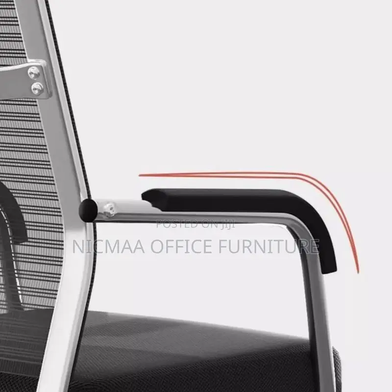 Black Tufted Finish Conference Seat