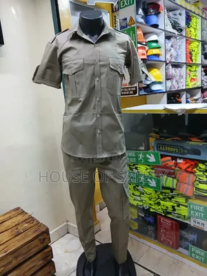 Short Sleeves Working Suits in Beige for Safety