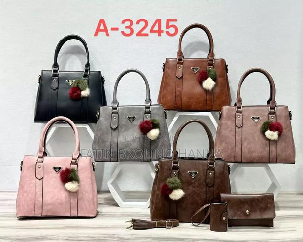 Medium Leather Handbag Set - thumbnail 4