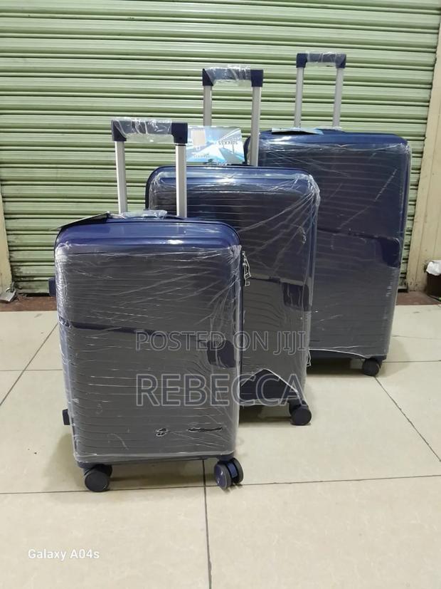 Traveling Bags - thumbnail 5