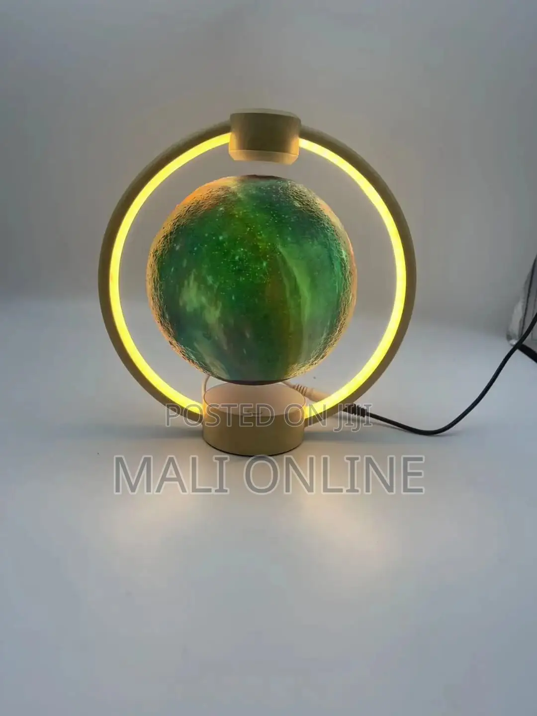 Wireless Rechargeable Magnetic Levitation Floating Bluetooth Speaker