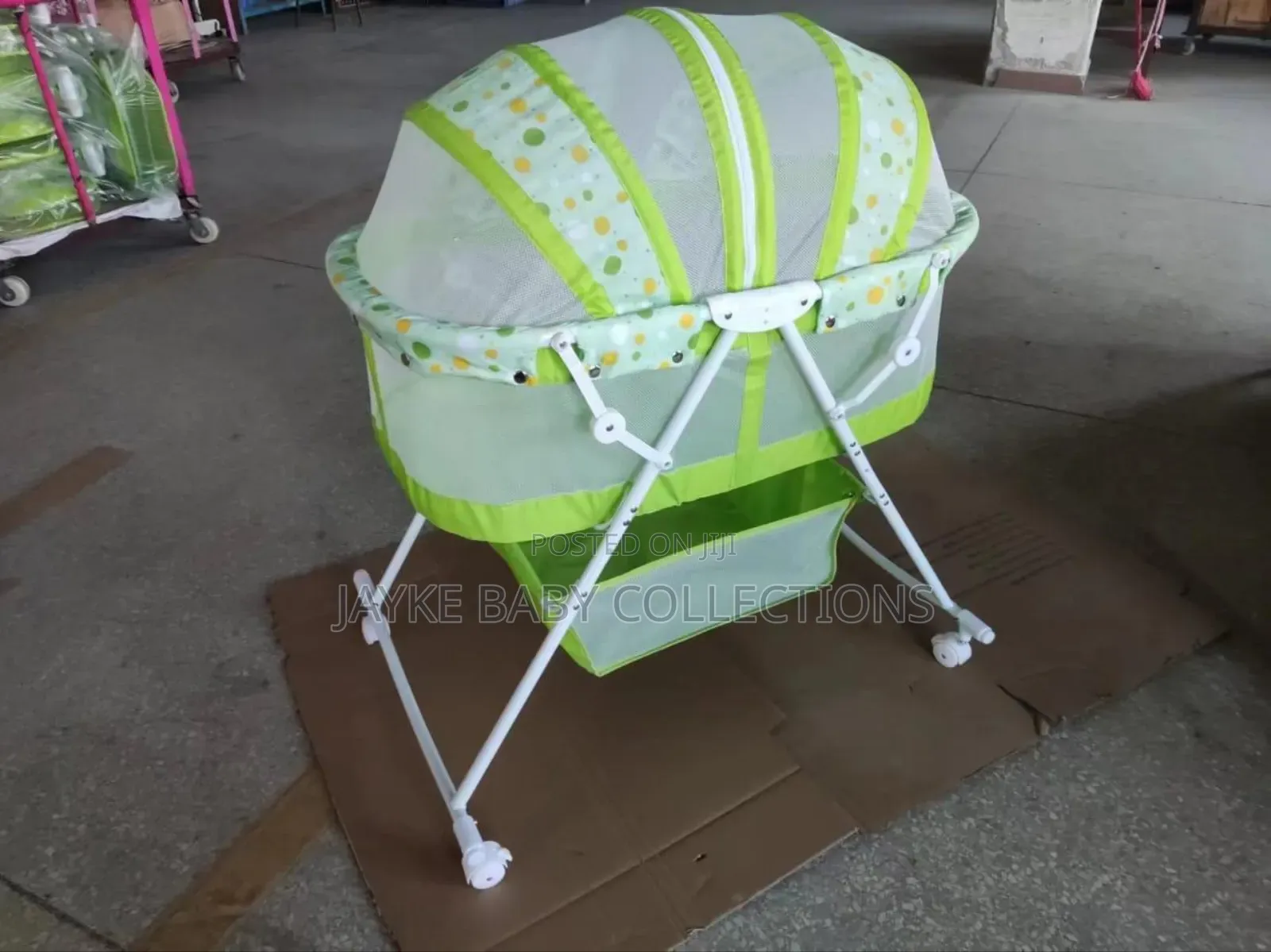 Foldable Baby Bassinet With Net Wheels