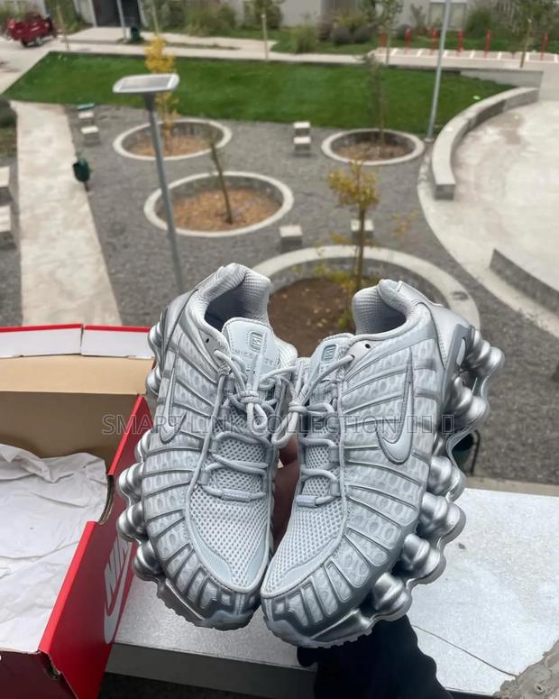 Silver Grey Sox - main view