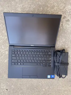 Laptop Dell Latitude 7390 16GB Intel Core I7 HDD+SSD 256GB