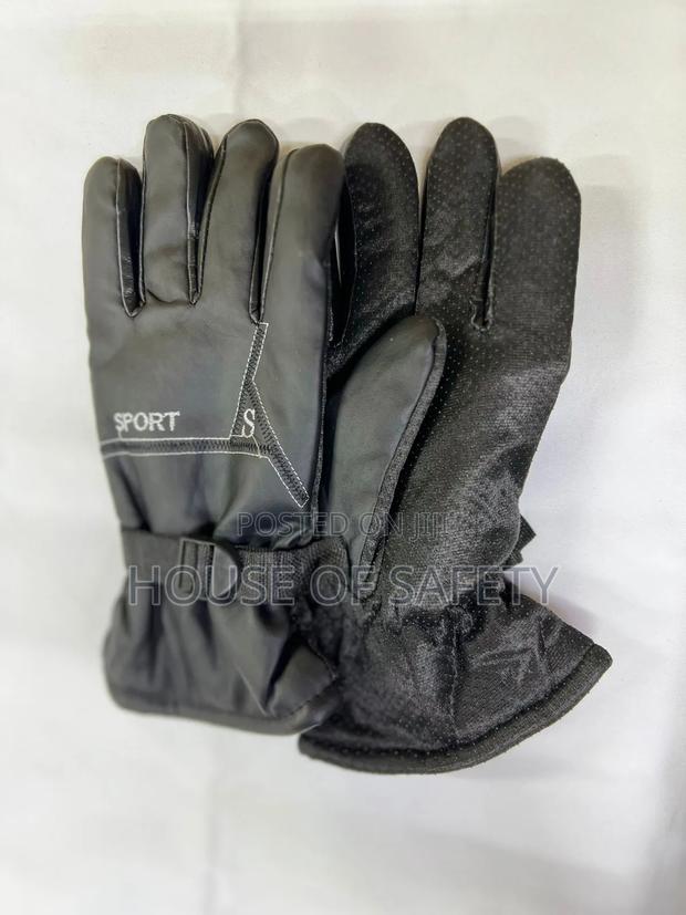 Black Motorcycle Gloves - thumbnail 2