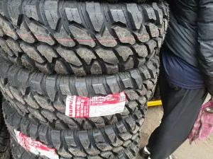 Sunfull 235/75r15 Mt