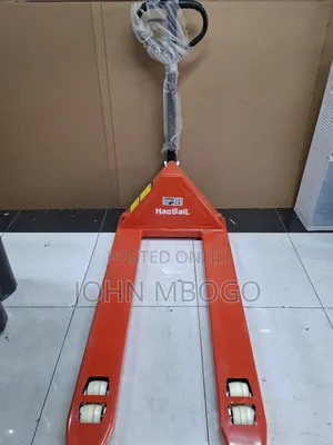 Pallet Jack ./ Pallet Trolley .