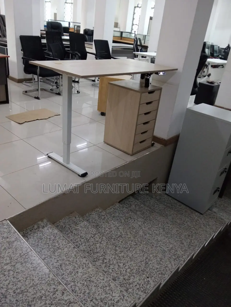 Office Table 1400mm Adjustable With Mobile Drawer Unit