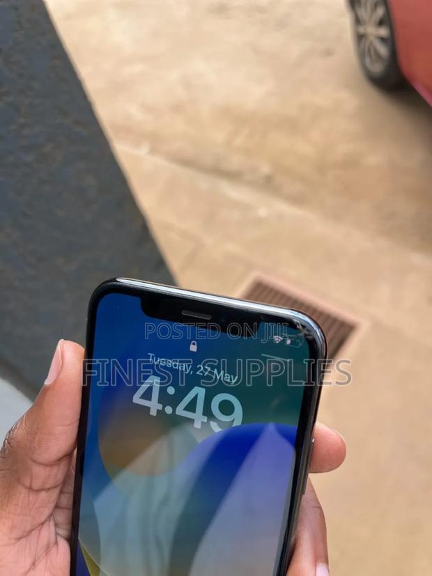 Apple iPhone X 64 GB Black - thumbnail 3