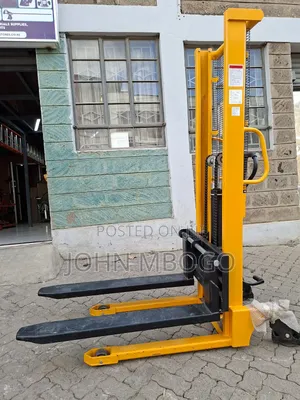 Manual Forklift