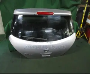 Nissan Tiida 2006-2009 Tailgate/Boot