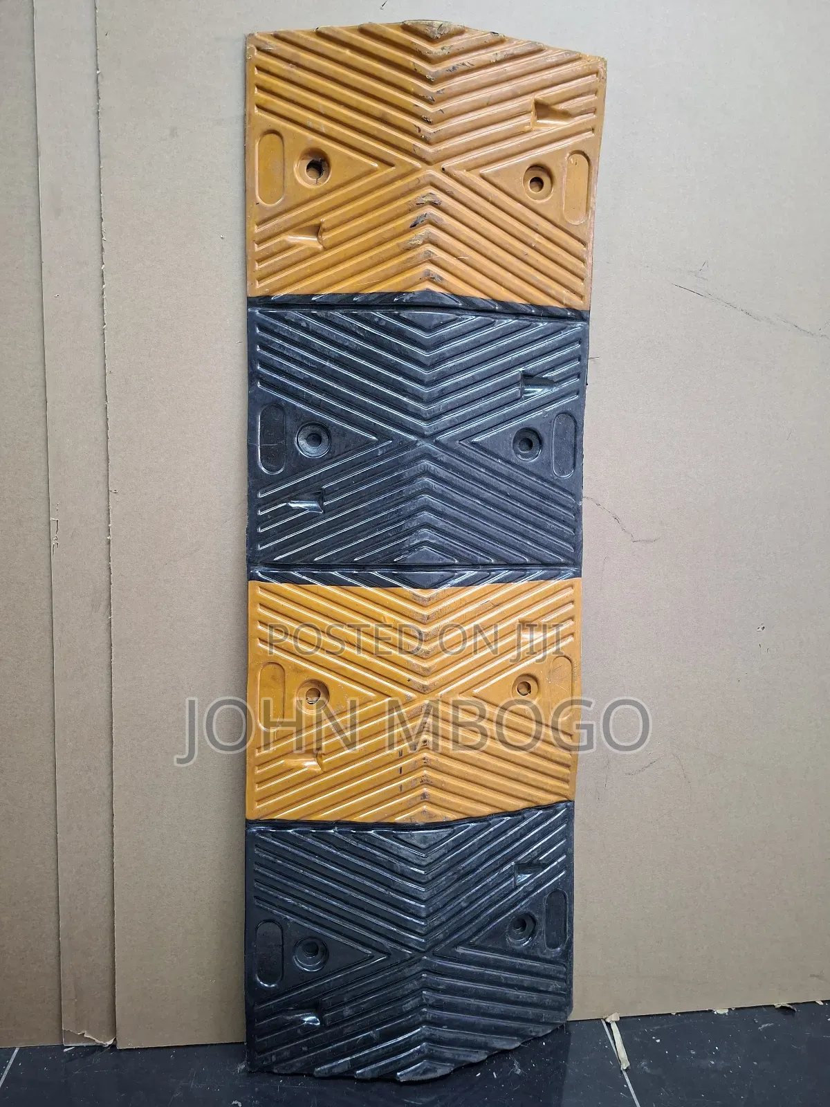 Rubber Speed Bump/ Humbs