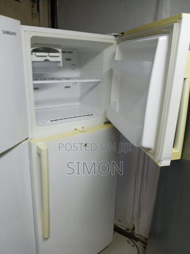 400litres Samsung Fridge - thumbnail 2