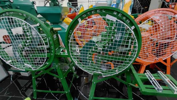 Heavy Duty Two Blade/Three Blade Chaff Cutter Machine. - main view