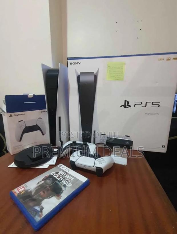Complete Ps5 Standard Boxed With One Game. - main view