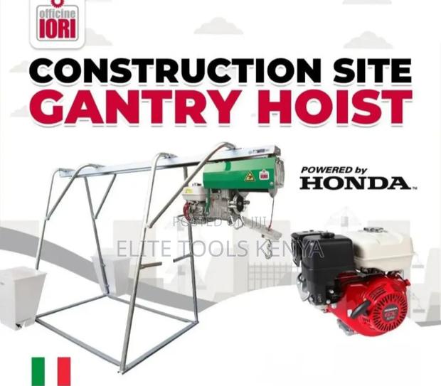 One Tonne Construction Hoist - main view