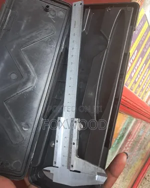 Vernier Caliper, With a Measuring Range of 0-150mm (0-6 Inches).