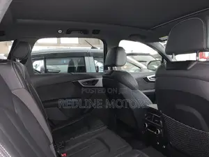 Audi Q7 3.0T Premium AWD quattro 2018 White