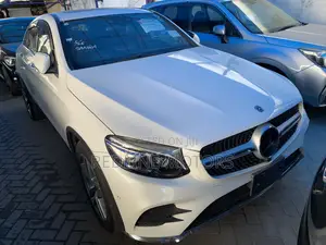 Mercedes-Benz GLC-Class 2018 Off white