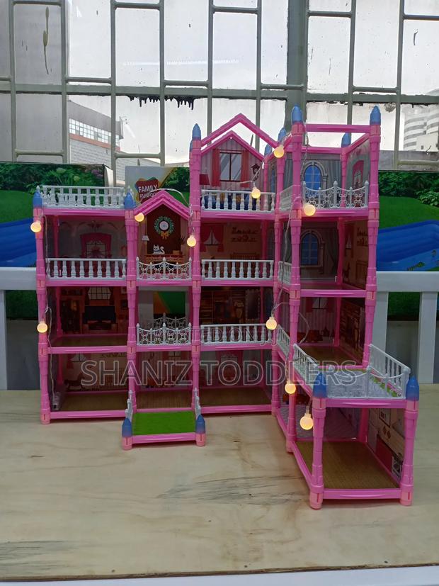 Happy Home Doll House (374pcs ) - main view