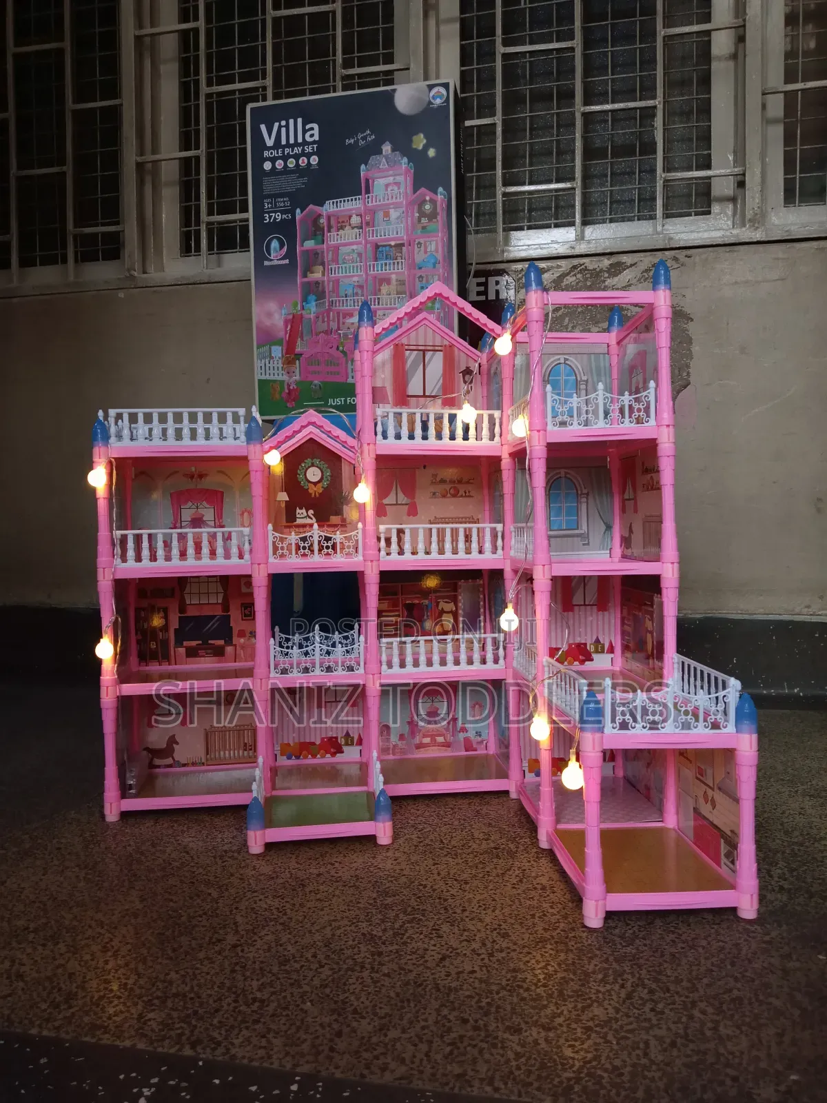 Tiny Haven Doll House