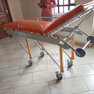 Ambulance Stretcher - thumbnail 2