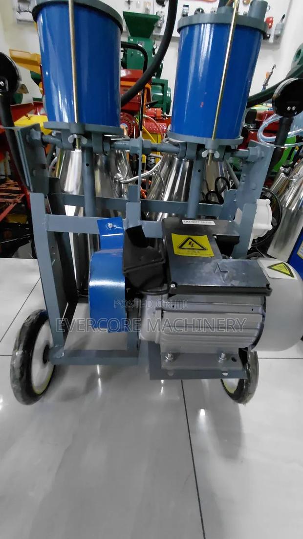 Double Cow/Bucket Milking Machine Electric Powered. - thumbnail 3
