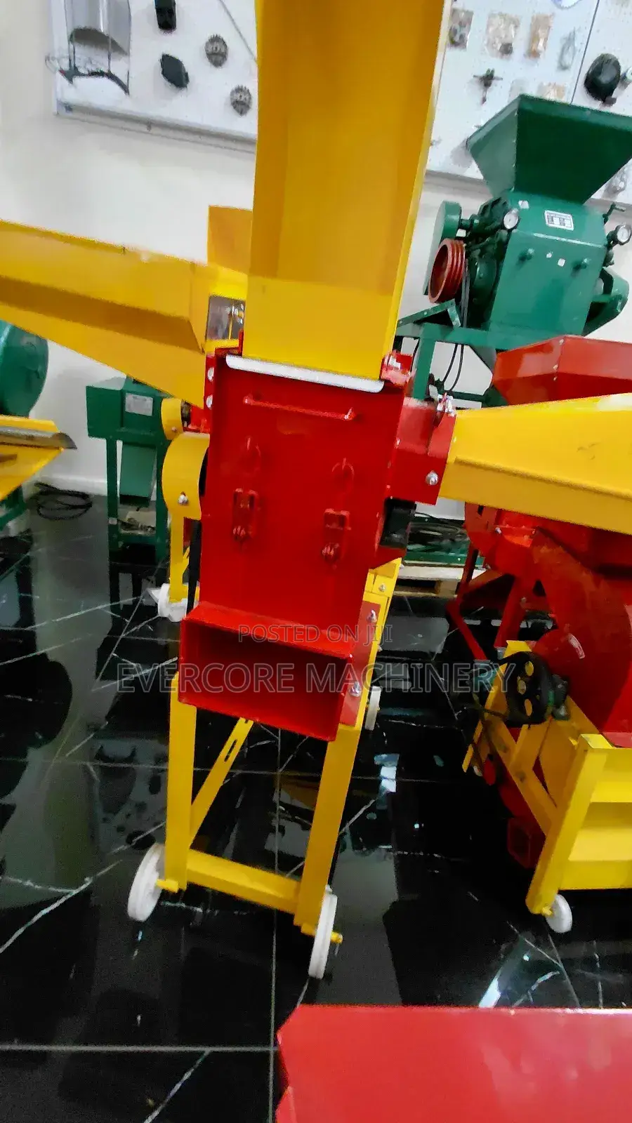 Multipurpose Animal Feed Chopper 200/400kg Productivity Rate.