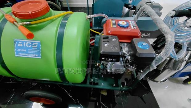160l Agricultural Trolley Sprayer With Spray Tank 8hp Petrol Engine.
