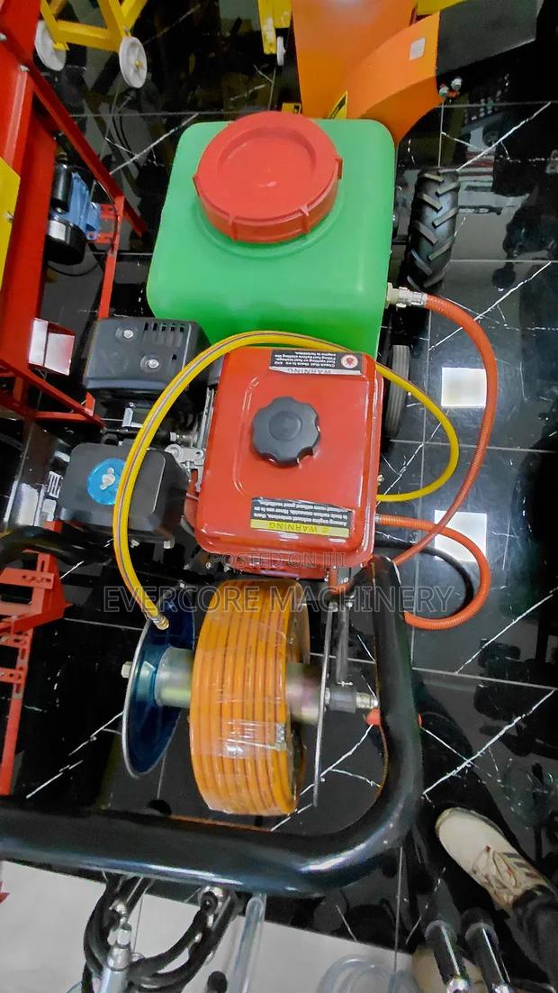 Commercial 60l Agricultural Power Sprayer 8hp Engine. - thumbnail 3