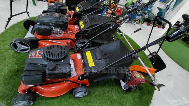 Loncin Heavy Duty 123cc Gasoline Lawn Mower Machine.