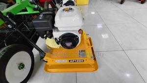 Honda Powered 90kg Plate Compactor Machine Aico Japan . - thumbnail 2