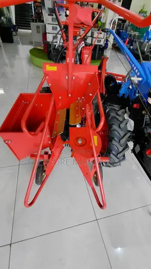 Commercial Maize Harvester Machine Diesel Aircooled Engine.