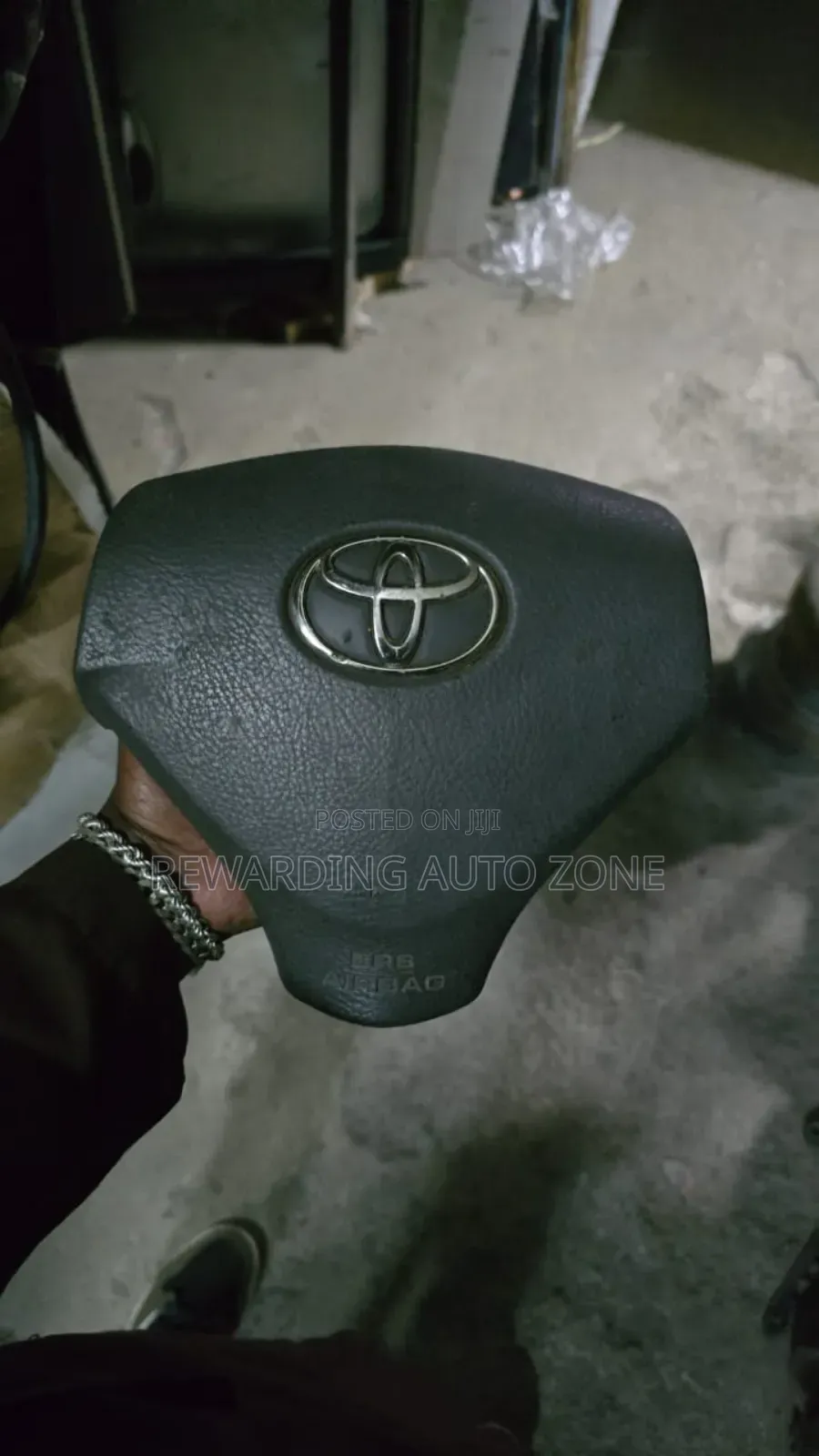 Harrier 240 2009 Steering Airbag.