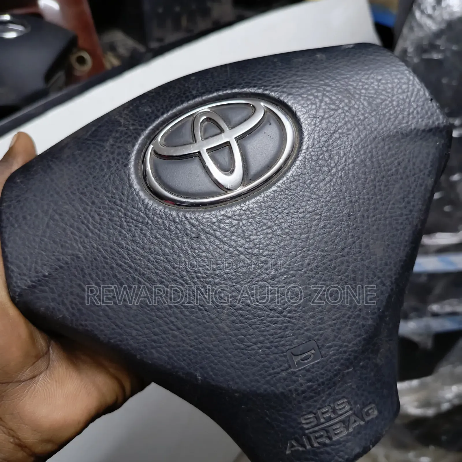 Harrier 240 2009 Steering Airbag.