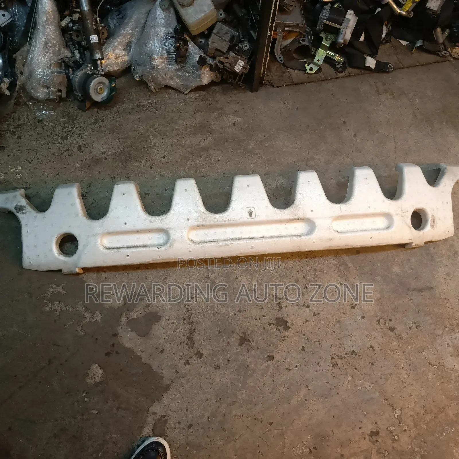 Toyota Kluger Bumper Sponge