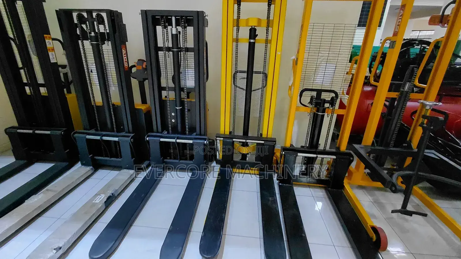 Heavy Duty 2tonne Manual Stacker Machine