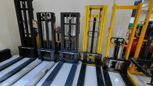 Heavy Duty 2tonne Manual Stacker Machine