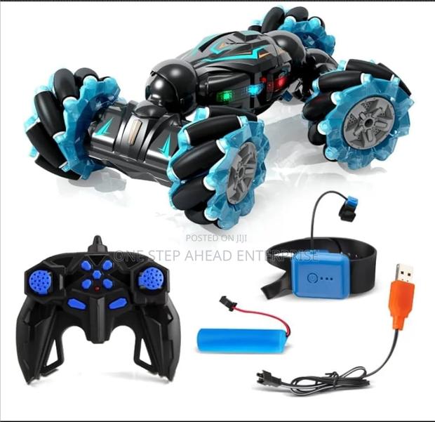 Brandnew Stunt Car With Hand Gesture Remote Control - main view