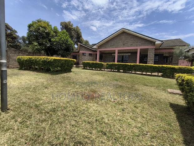 4bdrm Bungalow in Kerarapon for rent - thumbnail 3