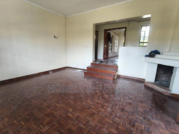 4bdrm Bungalow in Kerarapon for rent - thumbnail 8