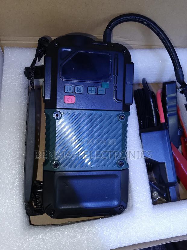 Good Jumpstarter With Inbuilt Inflator and Bright Torch - thumbnail 2