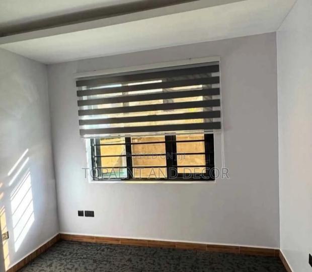 Durable Horizontal Window Blinds for Perfect Light Control - main view